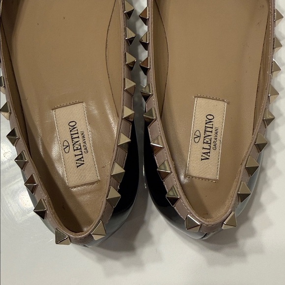 VALENTINO GARAVANI Rockstud leather point-toe flats - Picture 7 of 11